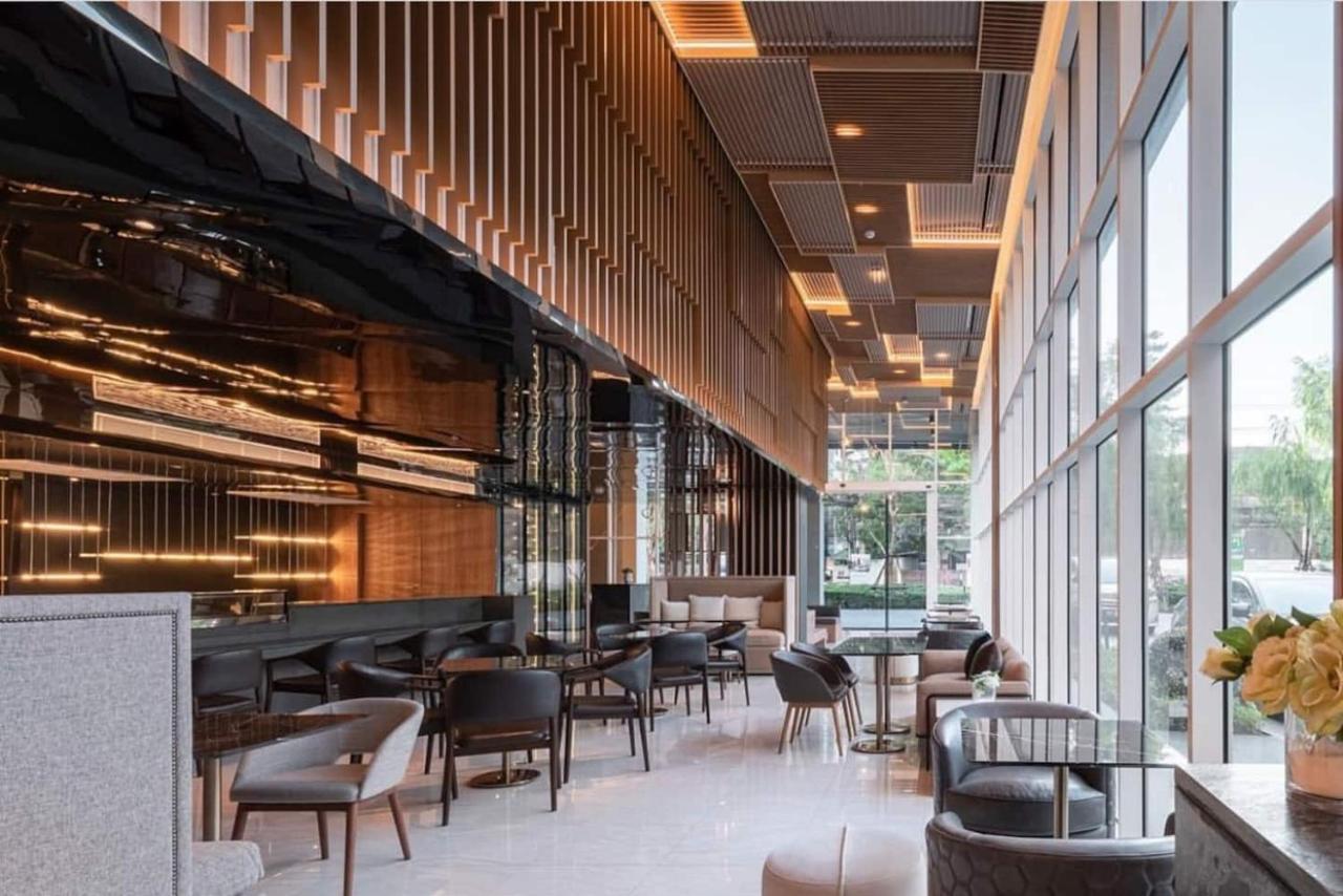 2 Bedroom Luxury Apartment 3 Min Walk From Bts Ekkamai Bangkok Exterior photo