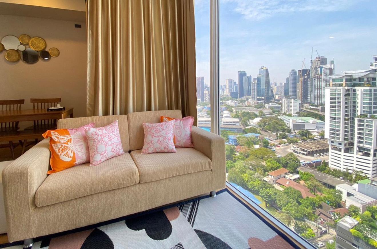 2 Bedroom Luxury Apartment 3 Min Walk From Bts Ekkamai Bangkok Exterior photo